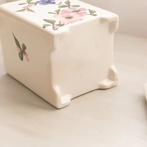 Jay Willfred Andrea by Sadek Square White Floral Ceramic Lidded Canister - Picture 6 of 7